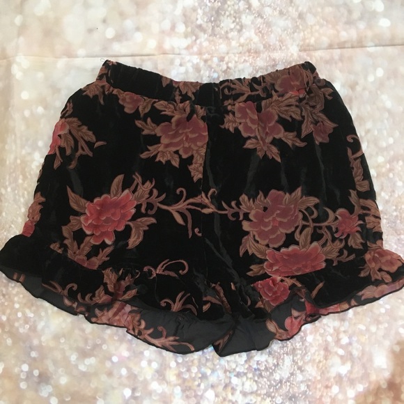 Urban Outfitters Velvet Burnout Floral Shorts - Picture 3 of 8
